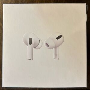 Apple AirPods Pro with MagSafe Charging Case NWT